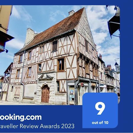 2 Pieces Totalement Renove Au Coeur De Bourges Apartment ภายนอก รูปภาพ